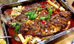 外卖爆料烤鱼视频教程下载,烤鱼视频教程，在家轻松享受美食时光